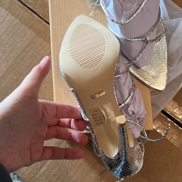 BILLINI PEROUZE HEEL- SILVER SCALE - Picture 7 of 9